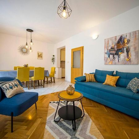 3 Bedroom Apartment Antonio Kaštela Buitenkant foto