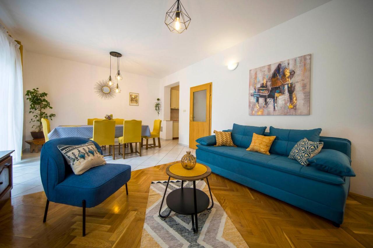 3 Bedroom Apartment Antonio Kaštela Buitenkant foto