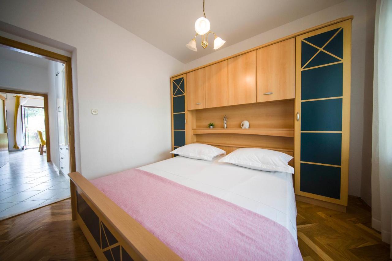 3 Bedroom Apartment Antonio Kaštela Buitenkant foto