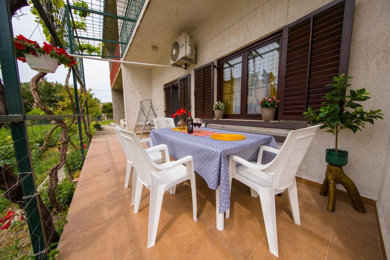 3 Bedroom Apartment Antonio Kaštela Buitenkant foto