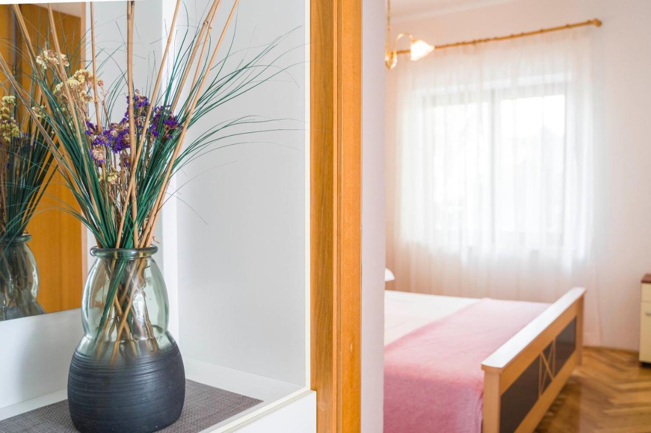 3 Bedroom Apartment Antonio Kaštela Buitenkant foto